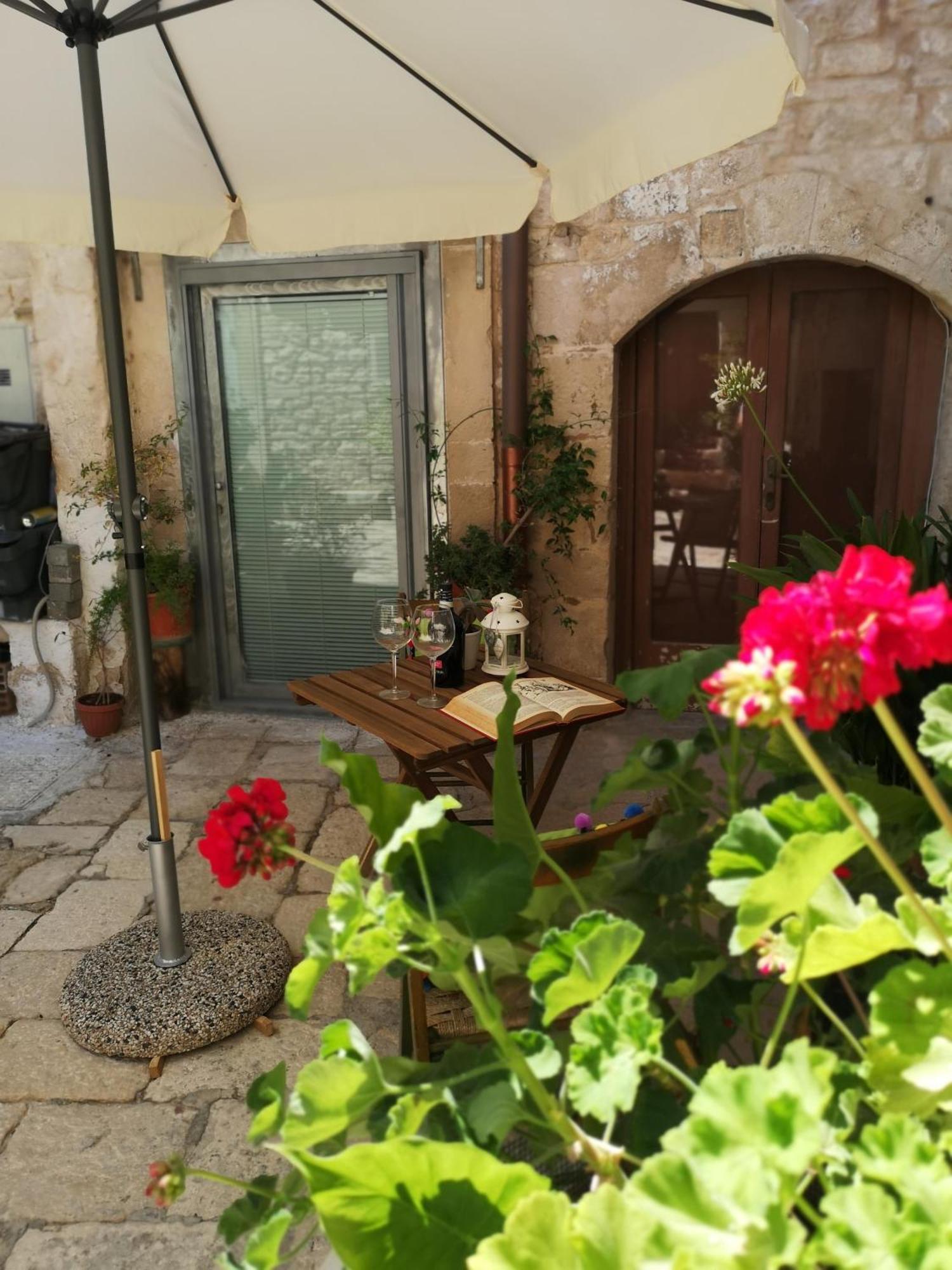 Corte Sagarriga Visconti Giovinazzo Kültér fotó